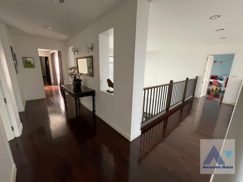 7  4 br House For Sale in Lat Phrao ,Bangkok ARL Ramkhamhaeng at Moo Baan Tararom  AA39082