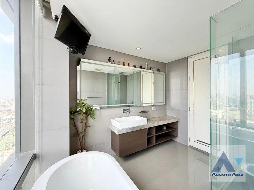 14  1 br Condominium for rent and sale in Sathorn ,Bangkok BTS Surasak at The Bangkok Sathorn AA39083