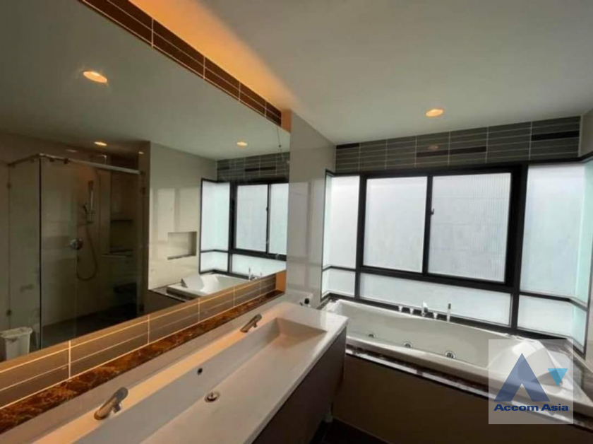 7  5 br House For Rent in Ramkhamhaeng ,Bangkok  at Setthasiri Krungthep Kreetha 1  AA39084