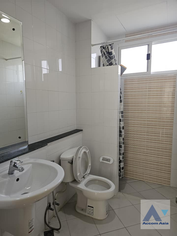 12  3 br Townhouse For Rent in Pattanakarn ,Bangkok ARL Hua Mak at The Metro Rama 9 AA39103