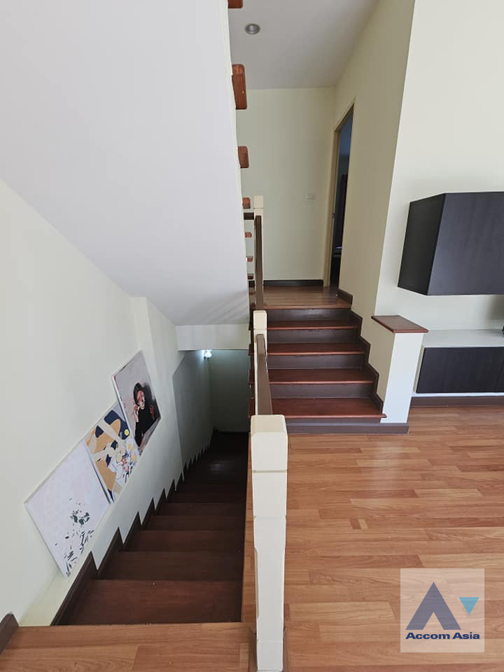 5  3 br Townhouse For Rent in Pattanakarn ,Bangkok ARL Hua Mak at The Metro Rama 9 AA39103