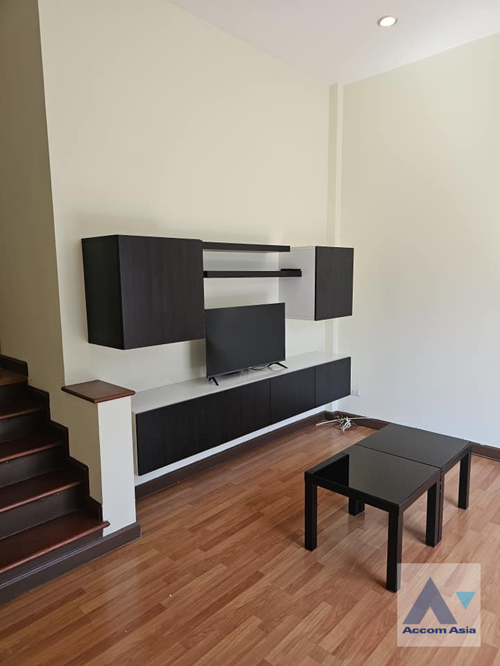  1  3 br Townhouse For Rent in Pattanakarn ,Bangkok ARL Hua Mak at The Metro Rama 9 AA39103