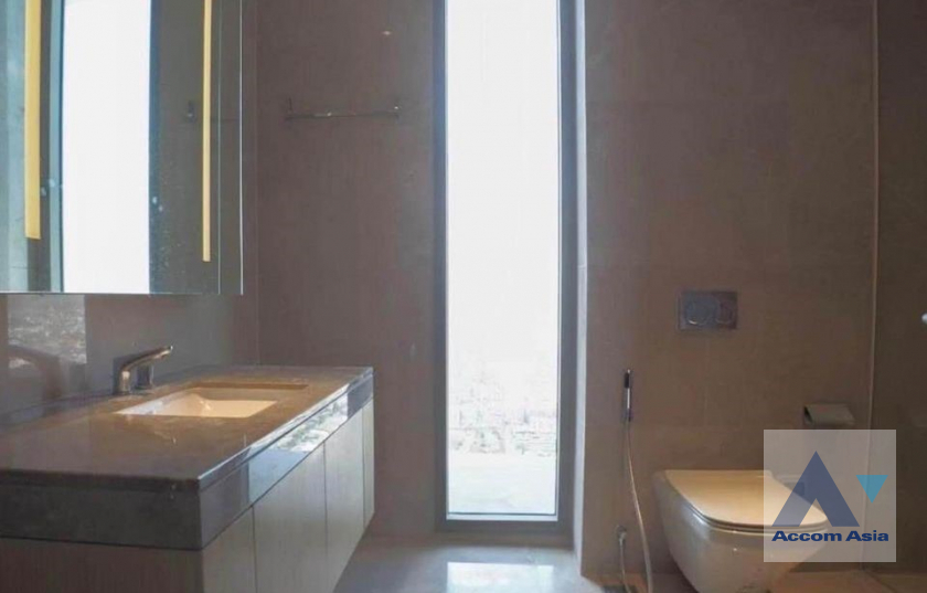 7  2 br Condominium for rent and sale in Charoen Nakhon ,Bangkok BTS Krung Thon Buri at Magnolias Waterfront Residences AA39105