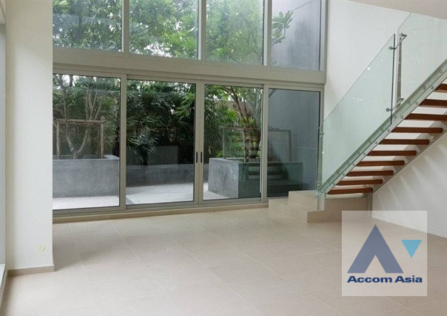  1  3 br Condominium For Sale in Charoen Nakhon ,Bangkok BTS Krung Thon Buri at The River Condominium AA39125