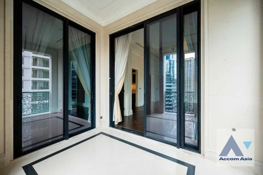 10  2 br Condominium For Sale in Ploenchit ,Bangkok BTS Ploenchit at 98 Wireless AA39128