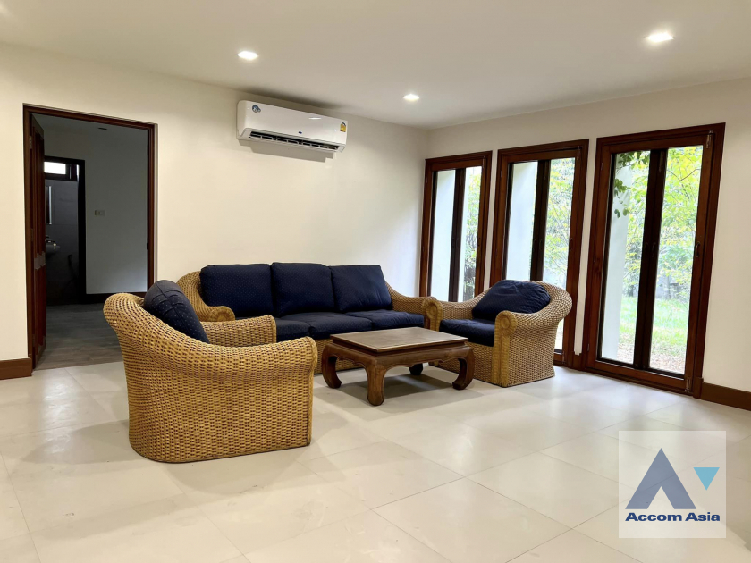 house for rent in Phaholyothin, Bangkok Code AA39130