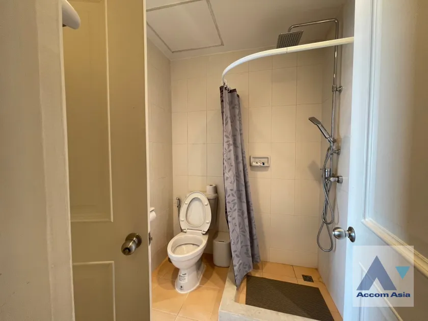 8  2 br Condominium For Sale in Ratchadaphisek ,Bangkok MRT Huai Khwang at The City Living Ratchada AA39133