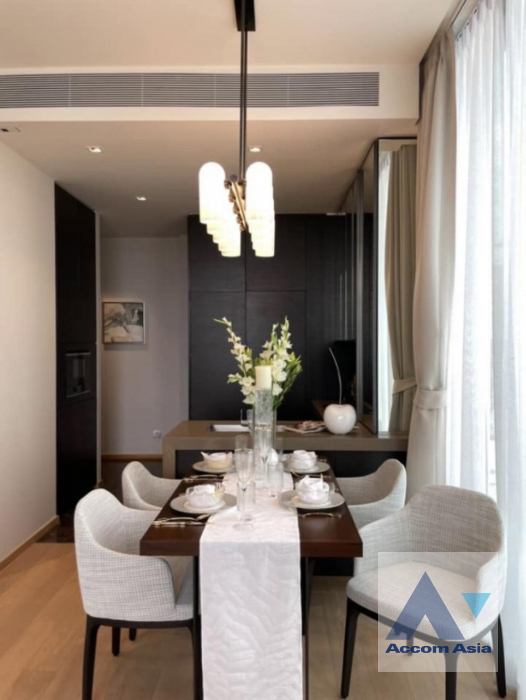 unit 2 Bedrooms  Condominium For Rent & Sale in Ploenchit, Bangkok  near BTS Chitlom (AA39136)