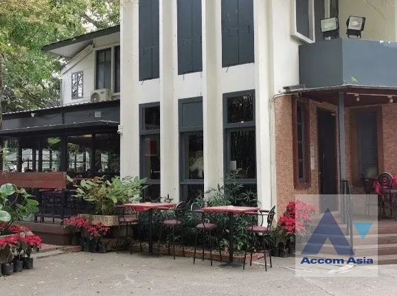 unitHome Office |  3 Bedrooms  House For Rent & Sale in Sukhumvit, Bangkok  near BTS Phrom Phong (AA39140)