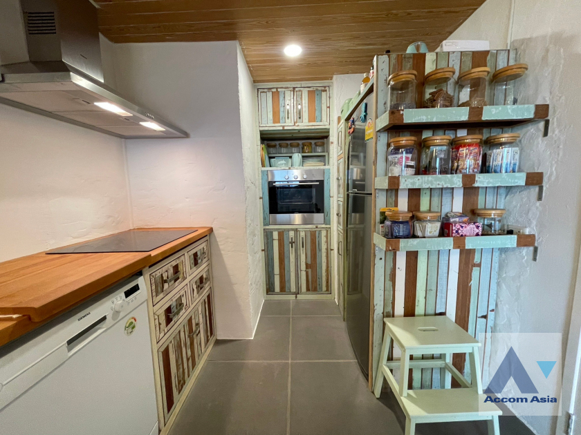  1  2 br Condominium For Sale in Ratchadaphisek ,Bangkok MRT Huai Khwang at The City Living Ratchada AA39142