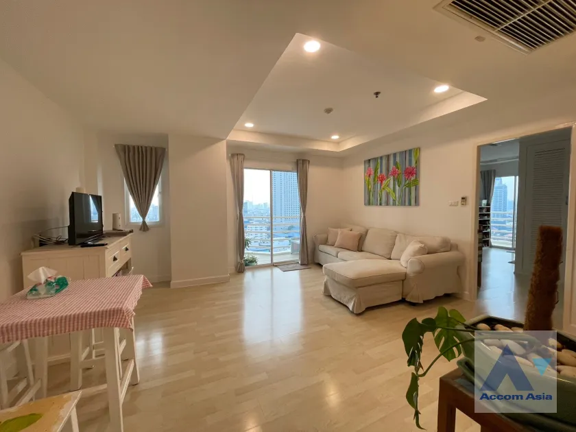 unitCorner Unit, Common Pool, Big Balcony |  2 Bedrooms  Condominium For Sale in Ratchadaphisek, Bangkok  near MRT Huai Khwang (AA39142)