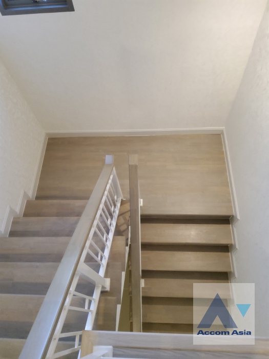 11  4 br House For Sale in Latkrabang ,Bangkok ARL Ban Thap Chang at House AA39143