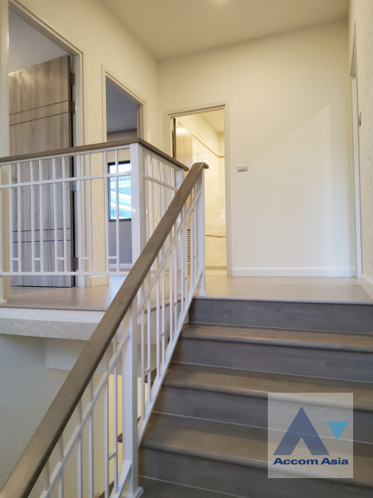 12  4 br House For Sale in Latkrabang ,Bangkok ARL Ban Thap Chang at House AA39143