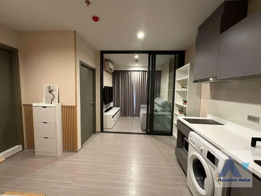 unit 1 Bedroom  Condominium For Rent in ,   near MRT Rama 9 - ARL Makkasan (AA39144)
