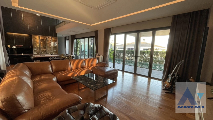 4  6 br House For Sale in Sukhumvit ,Bangkok BTS Phra khanong AA39152