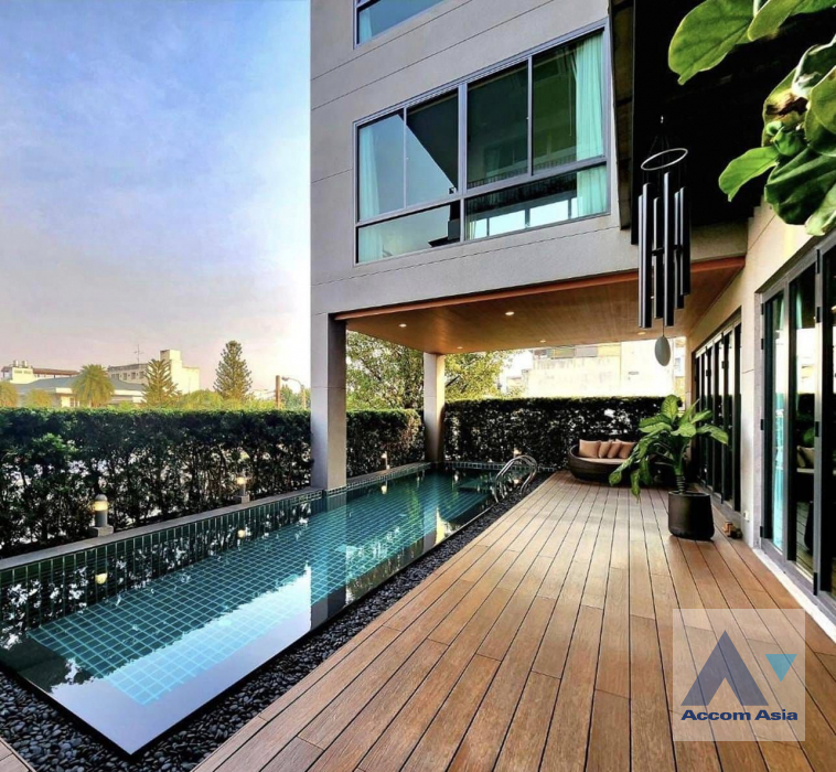 unitPrivate Swimming Pool |  6 Bedrooms  House For Sale in Sukhumvit, Bangkok  near BTS Phra khanong (AA39152)