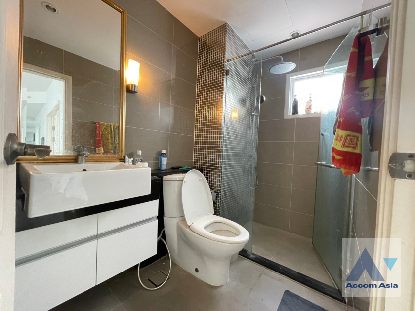 6  2 br Condominium For Sale in Ratchadaphisek ,Bangkok MRT Rama 9 at Supalai Wellington AA39156