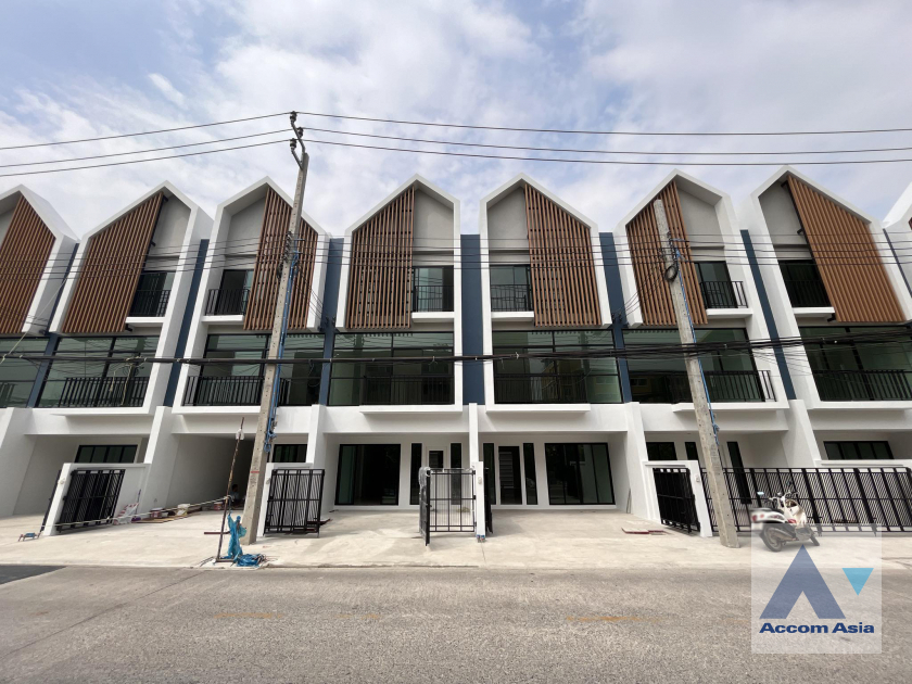  2  3 br Townhouse for rent and sale in Bang Na ,Bangkok BTS Bearing at Deco Home Office AA39174