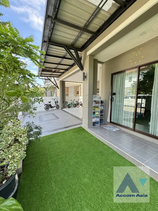 unitCommon Pool, Pet friendly |  3 Bedrooms  House For Sale in Pattanakarn, Bangkok  (AA39184)