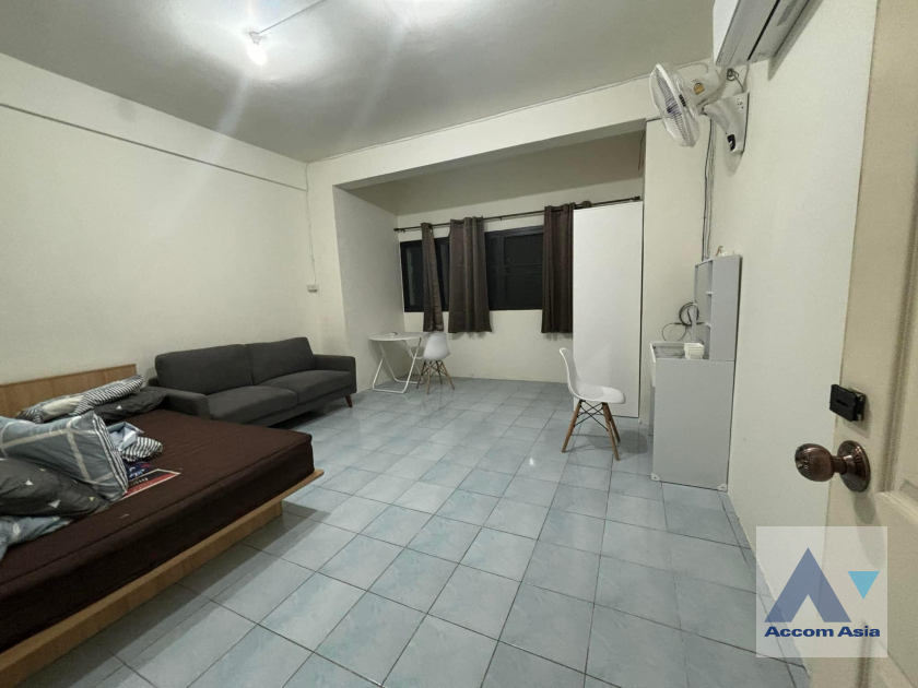  1  6 br Building For Rent in Sukhumvit ,Bangkok BTS Thong Lo AA39192