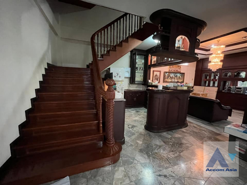  1  5 br House For Sale in Rama 3 ,Bangkok  AA39210