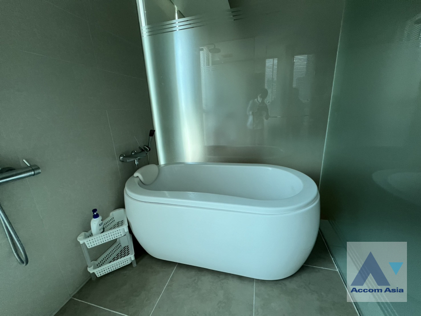 10  2 br Condominium For Sale in Sukhumvit ,Bangkok BTS Phrom Phong at Siamese Thirty Nine AA39234