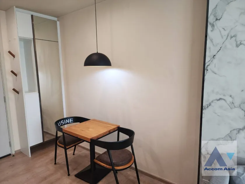 unit 1 Bedroom  Condominium For Rent in Sukhumvit, Bangkok  near BTS Asok - MRT Sukhumvit (AA39249)