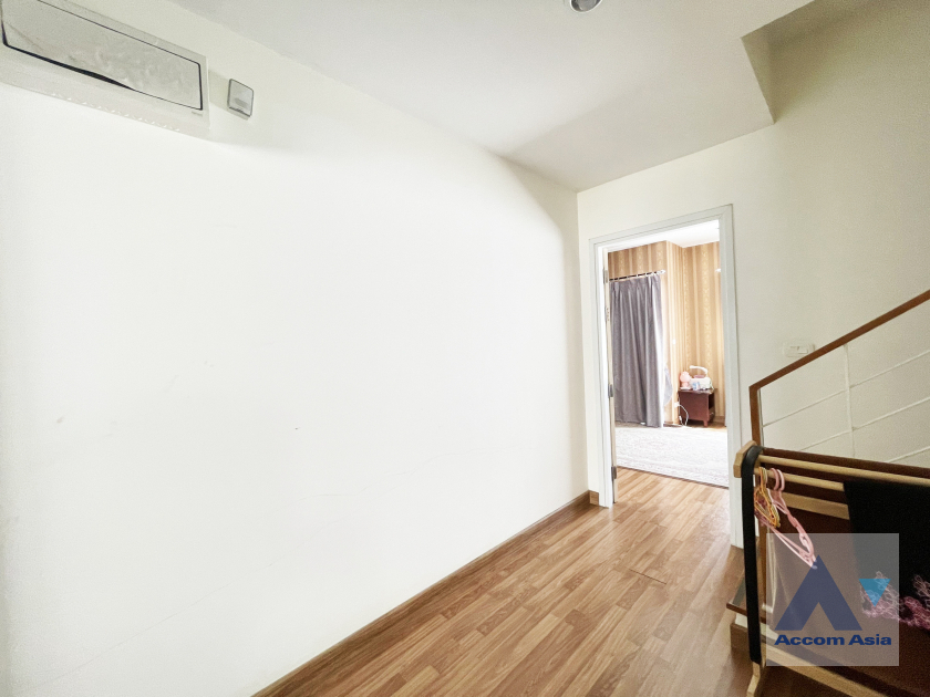  1  4 br Townhouse For Sale in Pattanakarn ,Bangkok  at Villette City Pattanakarn 38 AA39274
