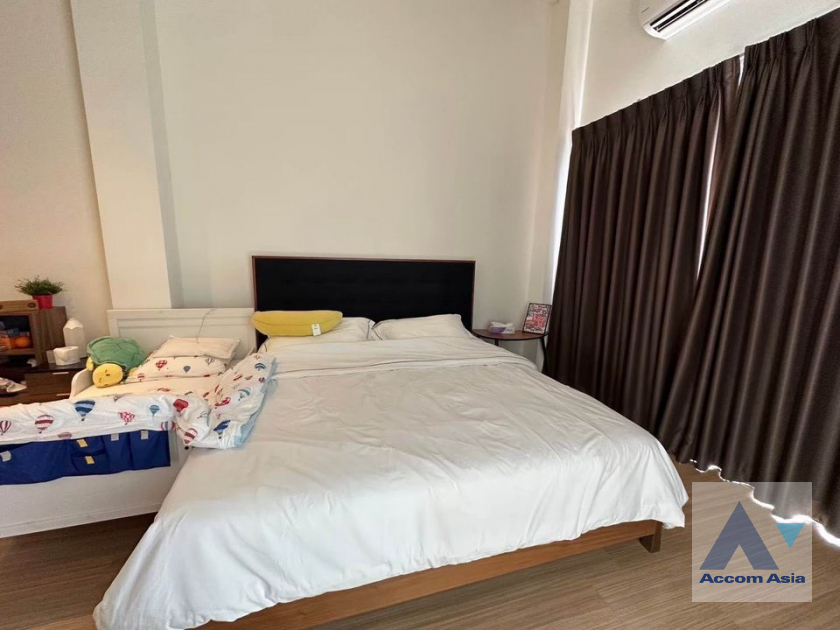 6  4 br Townhouse For Sale in Samutprakan ,Samutprakan  at Y Residence Sukhumvit 113 AA39276