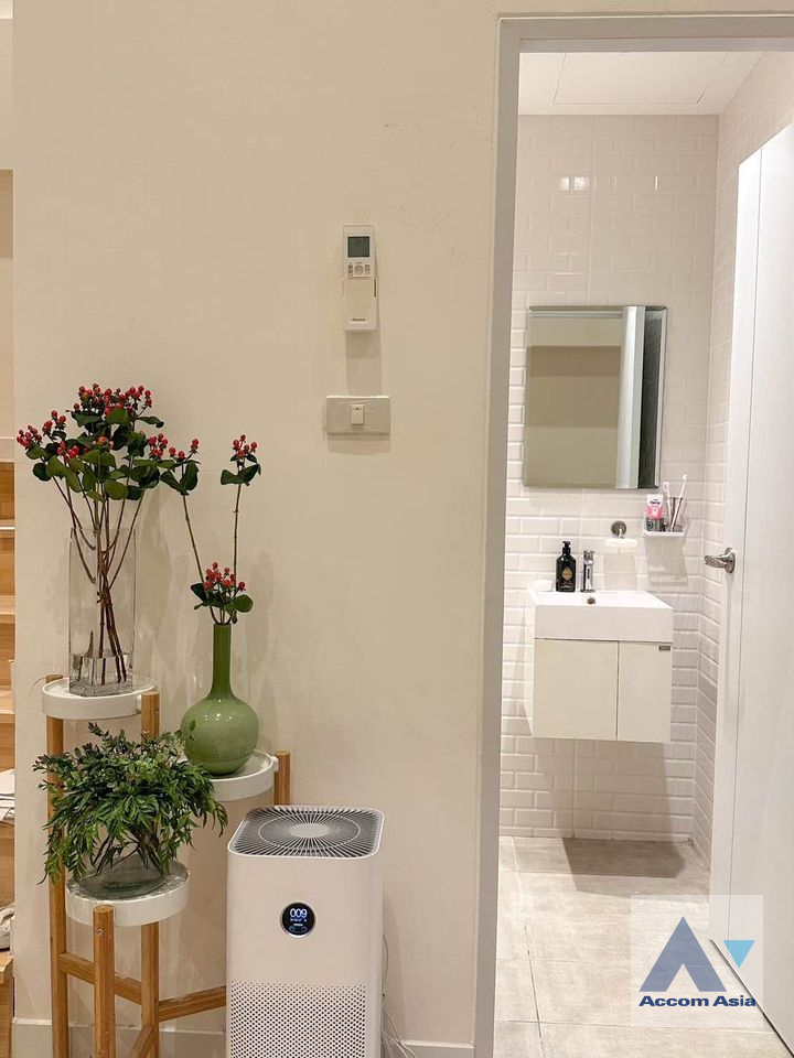 9  4 br Townhouse For Sale in Samutprakan ,Samutprakan  at Y Residence Sukhumvit 113 AA39276