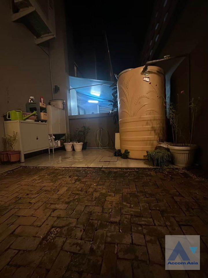 14  4 br Townhouse For Sale in Samutprakan ,Samutprakan  at Y Residence Sukhumvit 113 AA39276