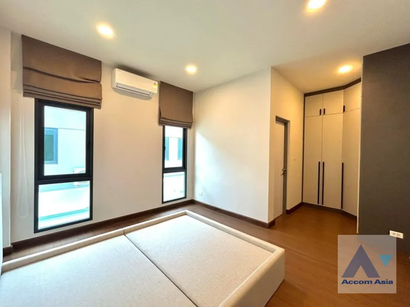 9  4 br House For Rent in Samutprakan ,Samutprakan BTS Bang Na at The City Bangna AA39281