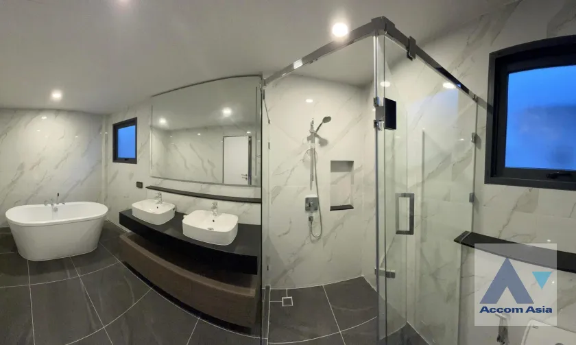11  4 br House For Rent in Samutprakan ,Samutprakan BTS Bang Na at The City Bangna AA39281