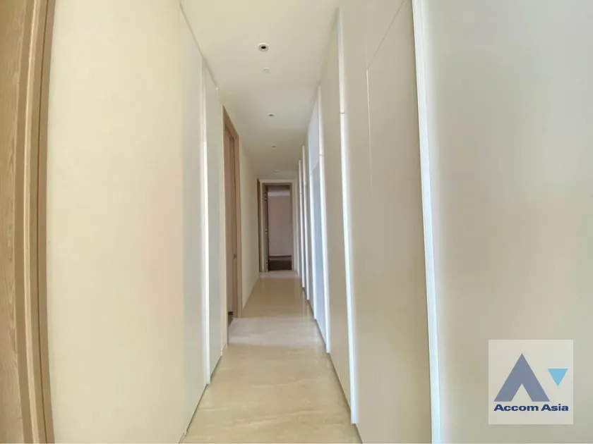 4  3 br Condominium For Rent in Ploenchit ,Bangkok BTS Chitlom at Scope Langsuan AA39283