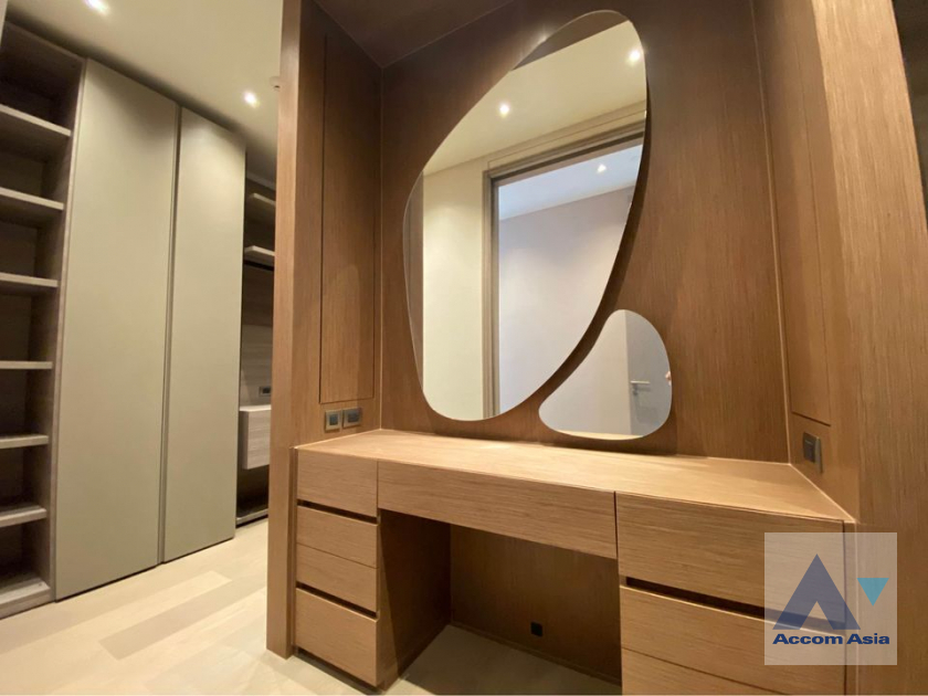 8  3 br Condominium For Rent in Ploenchit ,Bangkok BTS Chitlom at Scope Langsuan AA39283