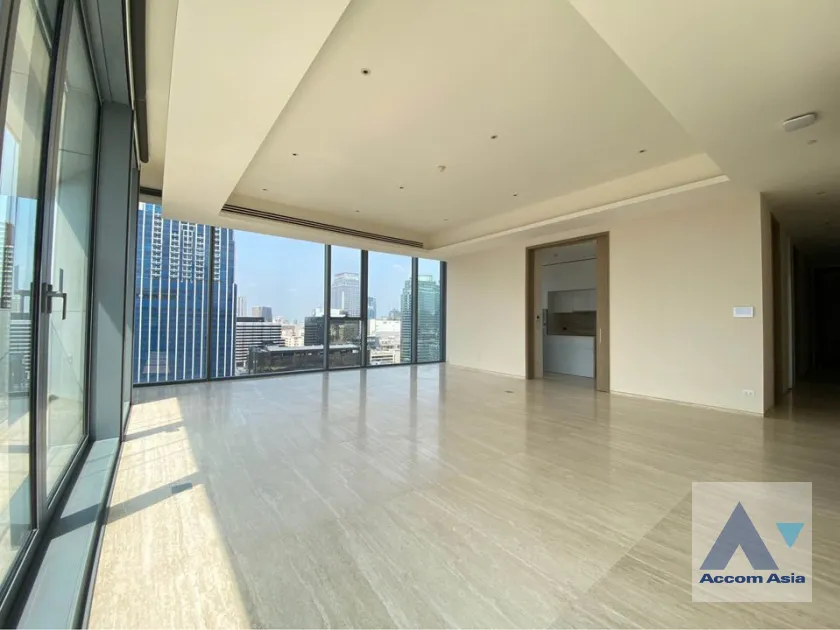 unitPet friendly |  3 Bedrooms  Condominium For Rent in Ploenchit, Bangkok  near BTS Chitlom (AA39283)