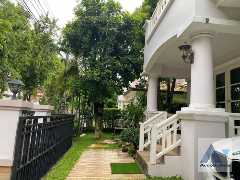 5  3 br House For Sale in Samutprakan ,Samutprakan  at Nantawan Village Srinakarin AA39290