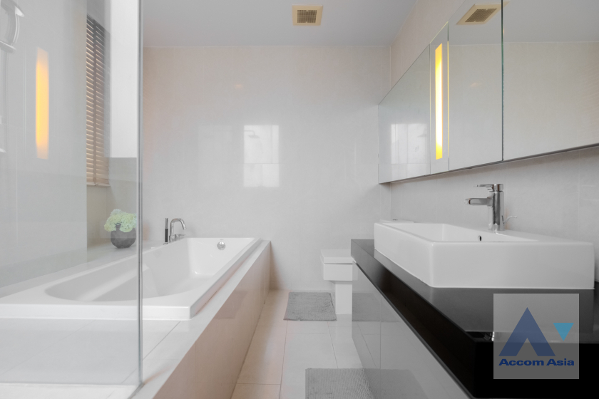 15  3 br Condominium For Rent in Sukhumvit ,Bangkok BTS Nana at HYDE Sukhumvit 13 AA39321