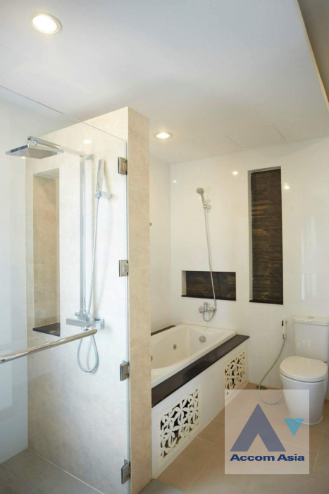 10  3 br Apartment For Rent in Sukhumvit ,Bangkok BTS Ekkamai at Urban space in Bangkok AA39326