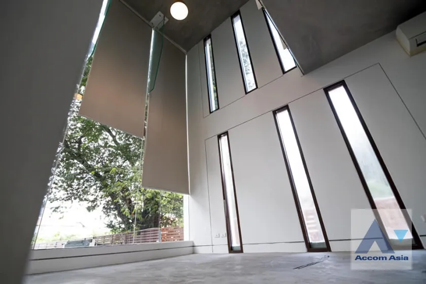  1  2 br Townhouse For Sale in Sukhumvit ,Bangkok BTS Punnawithi at Modern Home  AA39327