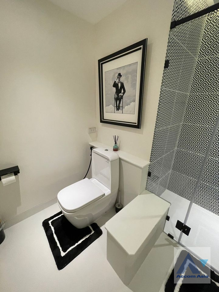 12  2 br Condominium For Rent in Sukhumvit ,Bangkok BTS Phrom Phong at Baan Suanpetch AA39337