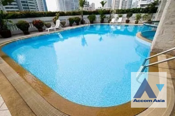  2  3 br Apartment For Rent in Sukhumvit ,Bangkok BTS Phrom Phong at Apartment with Top Facilities, Close to Emshere AA39351