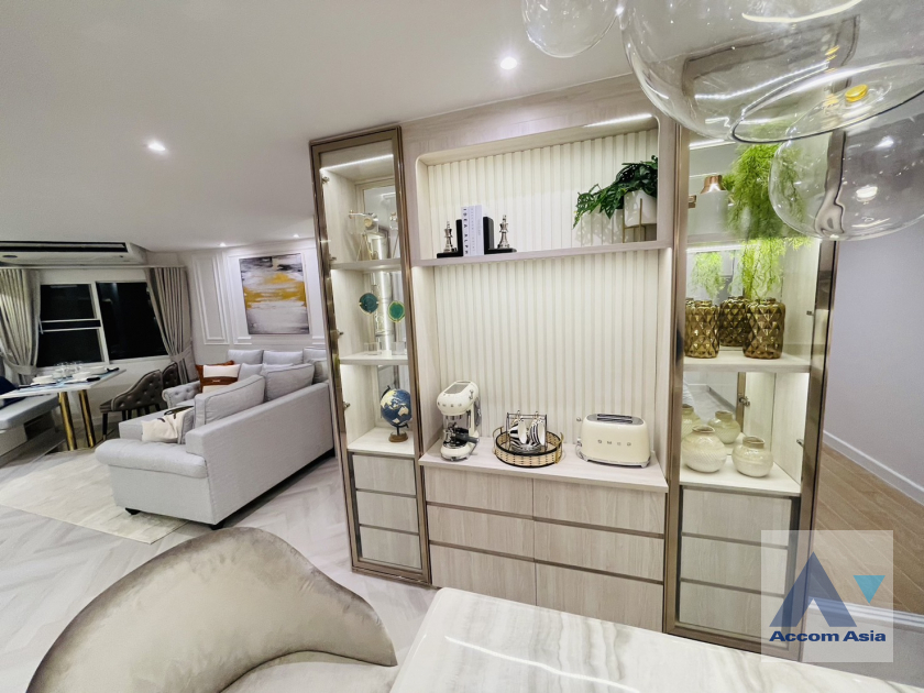 4  3 br Condominium For Sale in Sathorn ,Bangkok BRT Nararam 3 - BTS Chong Nonsi at Fortune Condo Town AA39364