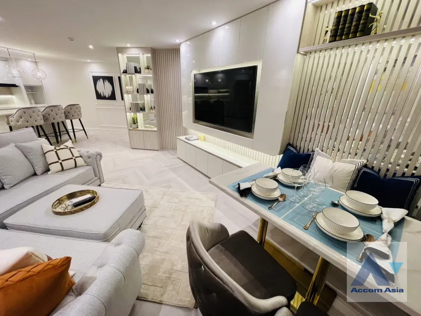 unit 3 Bedrooms  Condominium For Sale in Sathorn, Bangkok  near BRT Nararam 3 - BTS Chong Nonsi (AA39364)