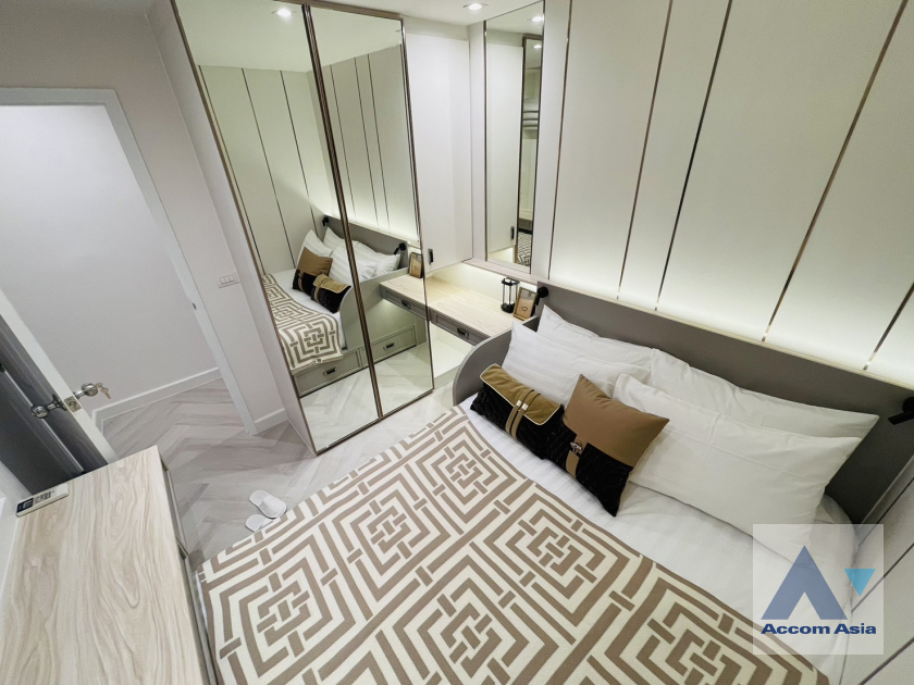 15  3 br Condominium For Sale in Sathorn ,Bangkok BRT Nararam 3 - BTS Chong Nonsi at Fortune Condo Town AA39364