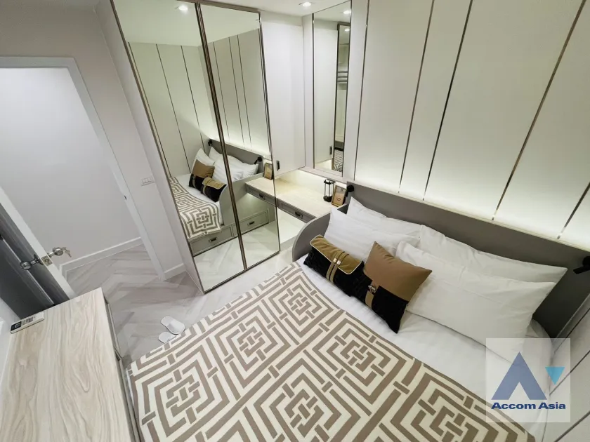15  3 br Condominium For Sale in Sathorn ,Bangkok BRT Nararam 3 - BTS Chong Nonsi at Fortune Condo Town AA39364