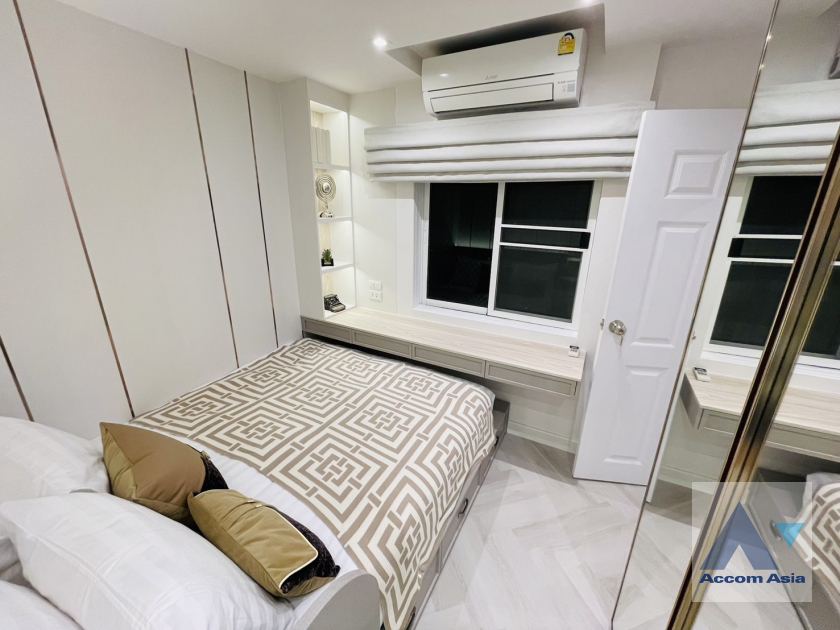 17  3 br Condominium For Sale in Sathorn ,Bangkok BRT Nararam 3 - BTS Chong Nonsi at Fortune Condo Town AA39364