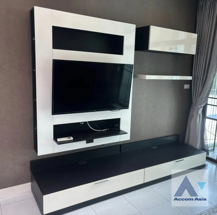 unit 3 Bedrooms  House For Rent in Samutprakan, Samutprakan  (AA39368)