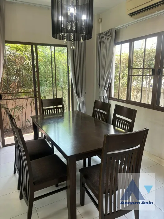 unit 3 Bedrooms  House For Rent in Samutprakan, Samutprakan  (AA39368)