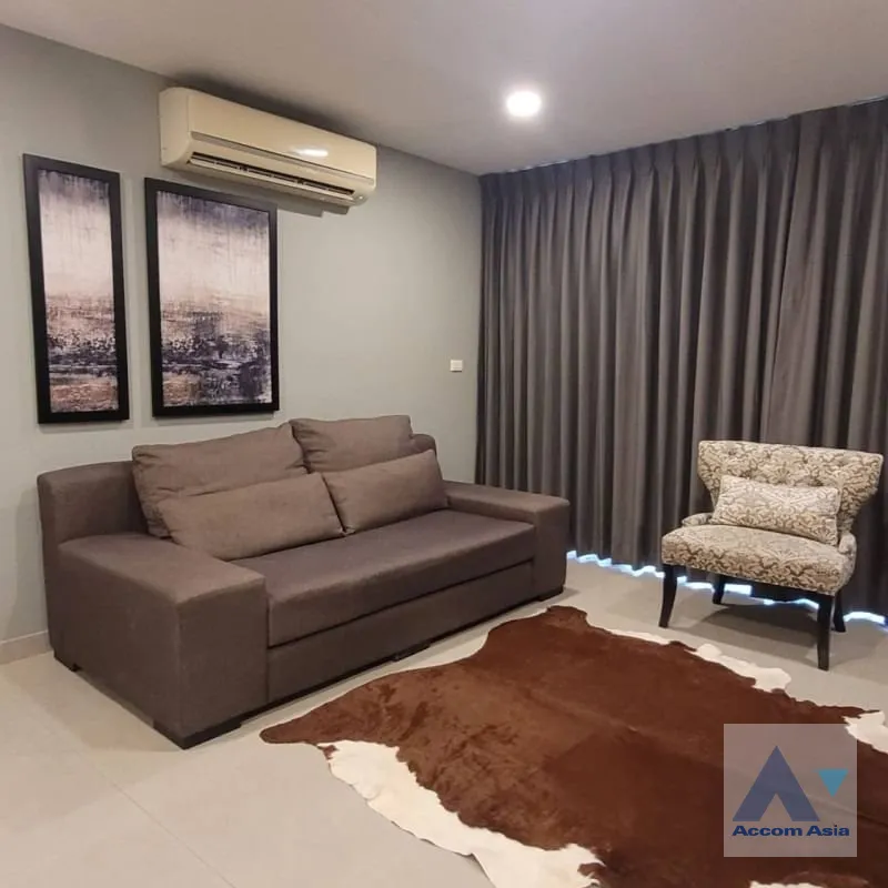 unit 2 Bedrooms  Condominium For Rent in Sukhumvit, Bangkok  near BTS Phrom Phong (AA39378)